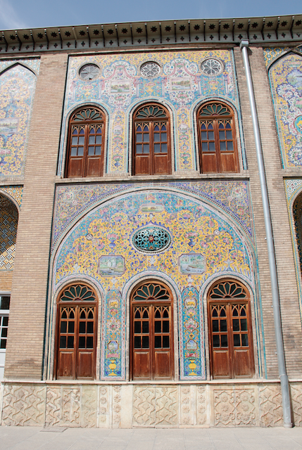 The Palace has a vast collection of tilework, all painted differently, full of colors!