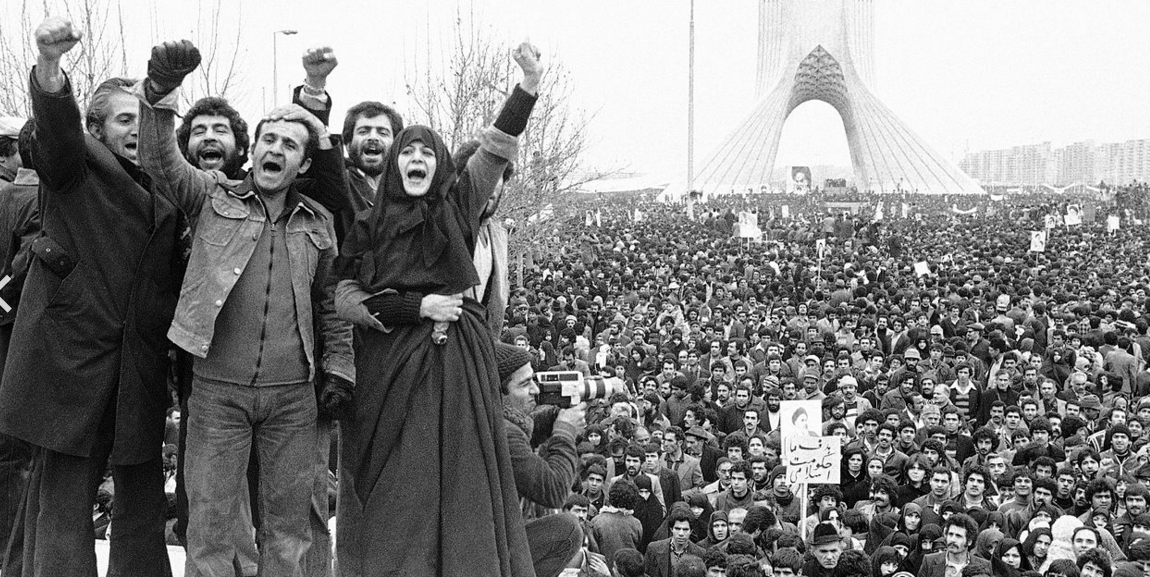 Iranians during the 1979 Revolution at Azadi Square – image of public domain via Wikipedia