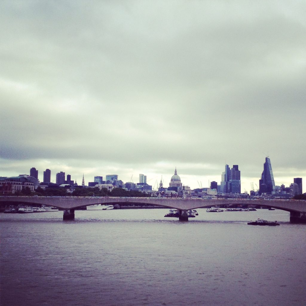The Thames and the grey sky by Lulu Mazzocco