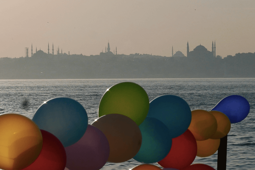 Dating stories in Istanbul
